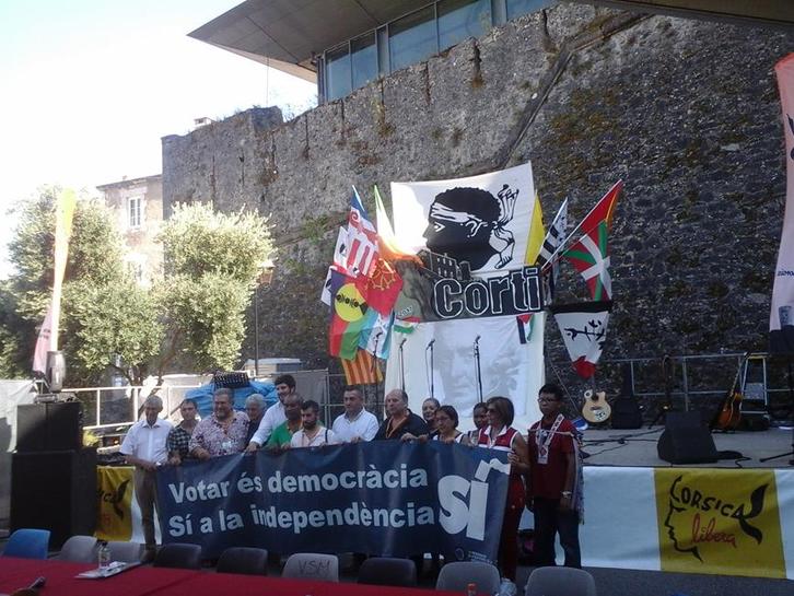 Kataluniako erreferendumaren aldeko argazkia. (NAIZ.EUS)