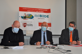 De gauche à droite, Philippe Mayté, Jean-Louis Nembrini et François-Xavier Pestel lors de la présentation du programme Ibilbidé au Lycée Cantau d'Anglet. 