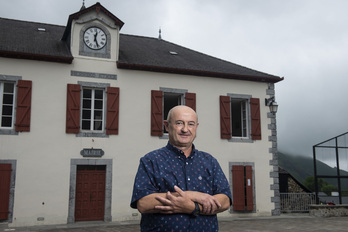 Jean-Dominique Iriart, maire de Larrau, souligne avoir été très sollicité pour l'obtention de son parrainage