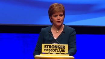 Nicola Sturgeon, al arranque de la Conferencia Nacional del SNP. (NAIZ.EUS)